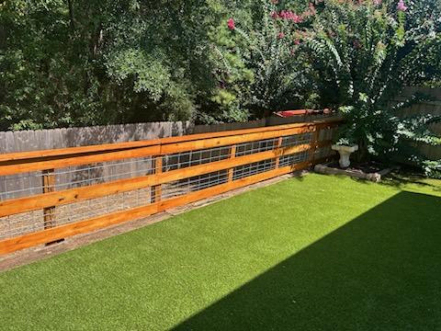 Custom Wood & Wire Fence